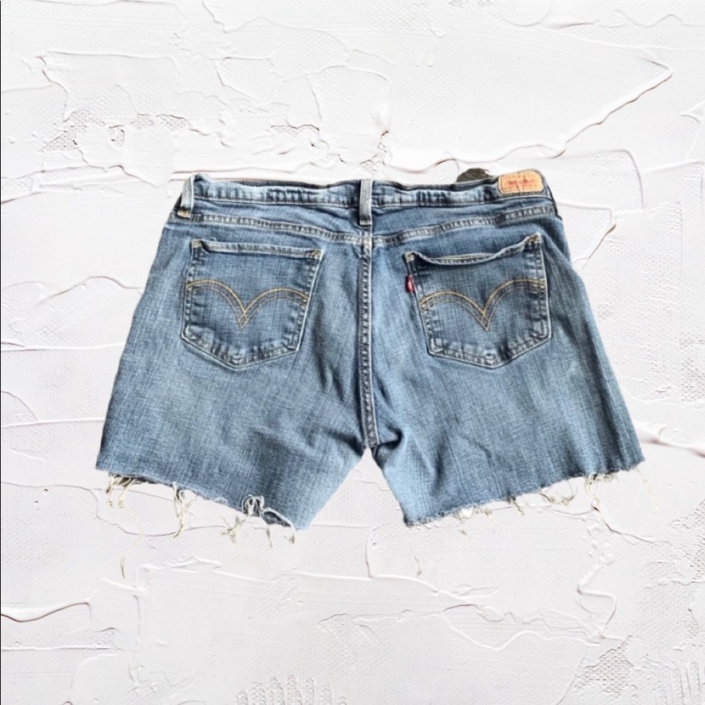 Levi Jean shorts 31 denim